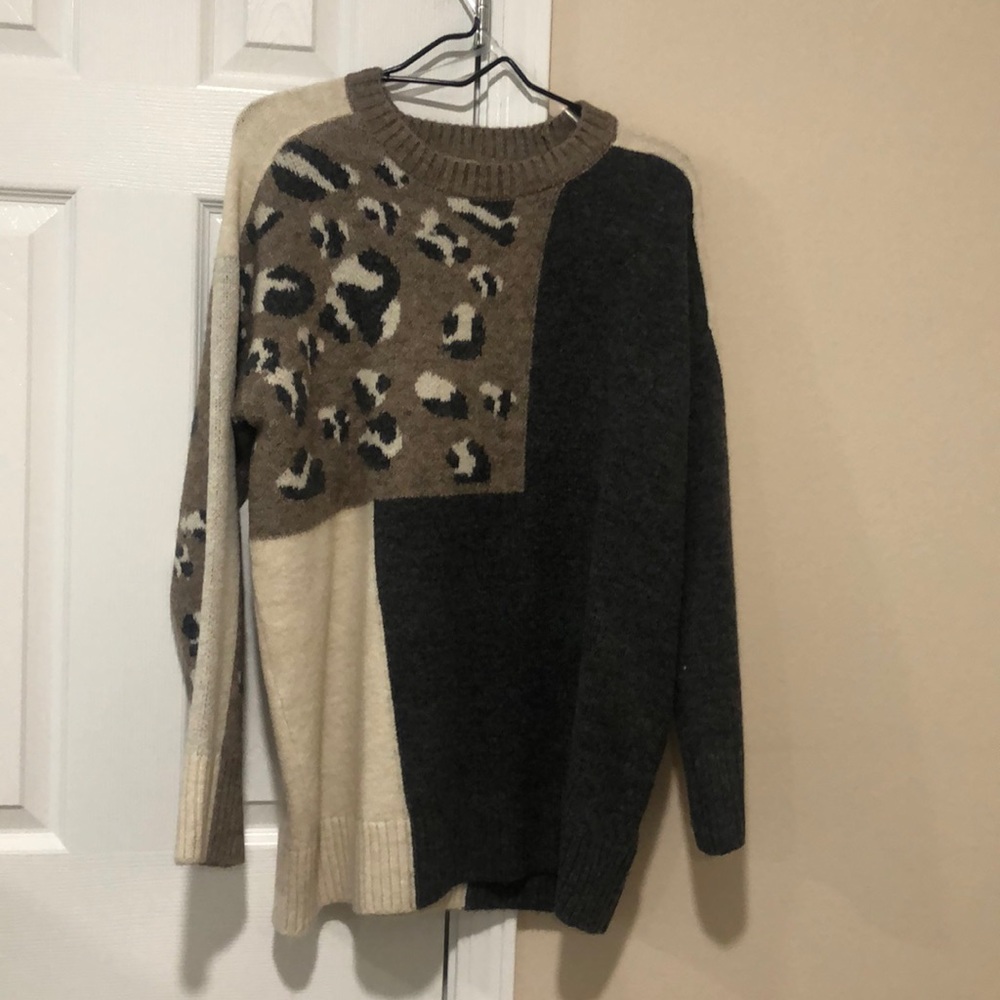 JODIFL Color Block Leopard Print Sweater Size L